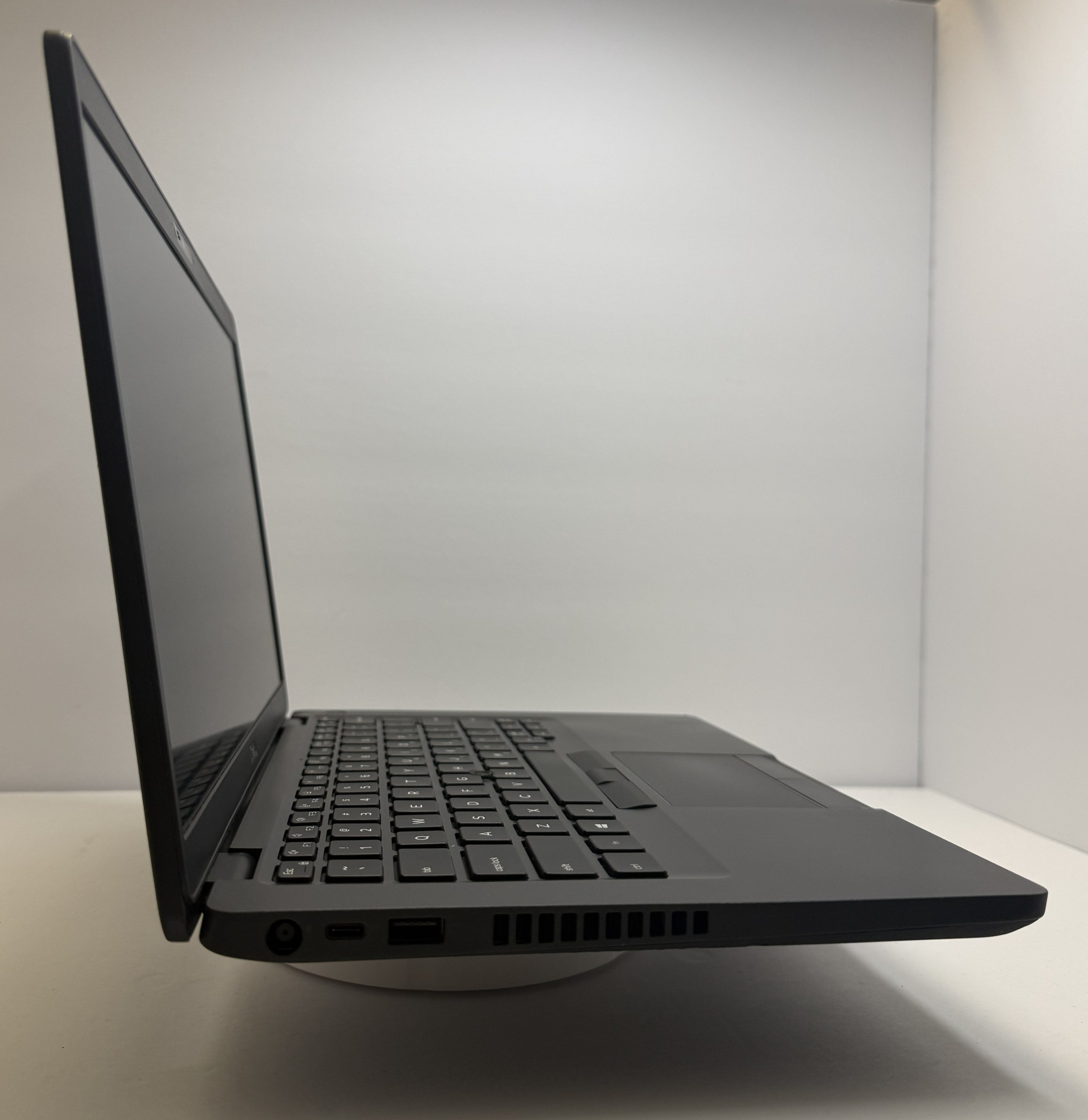 Dell Latitude 5400 | Intel i5 | 8GB RAM | 256GB SSD | Windows 11 Pro