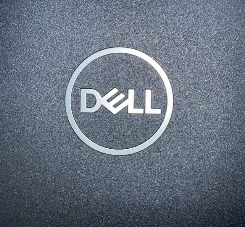 Dell Latitude 5400 14 inches | 8th Gen Core i7-8665U | 8 GB RAM |120 GB SSD | Win 11 | Refurbished